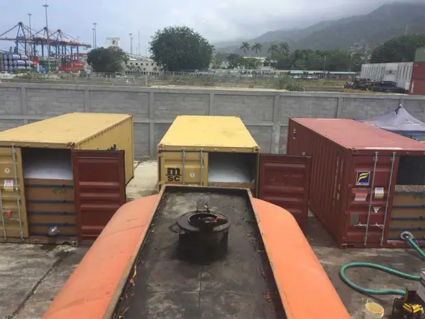 Contenedores preparados para el traslado del aceite recolectado