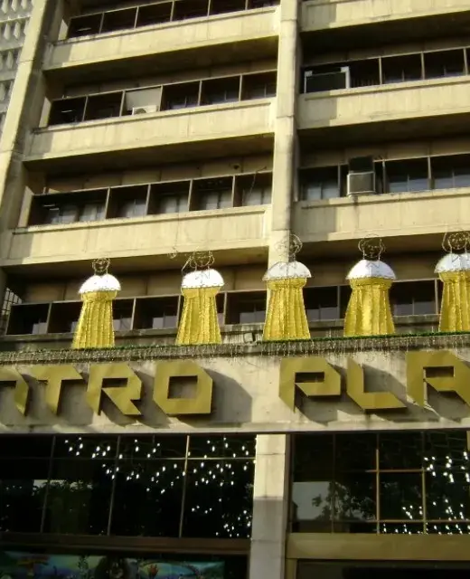 Centro Plaza en Los Palos Grandes, Caracas, cerca del punto ecológico de Chacao